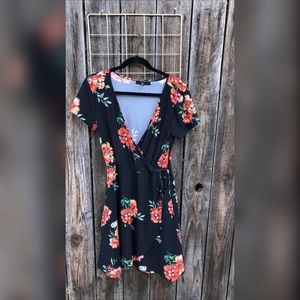 Black dress with flowers 🌸🌿